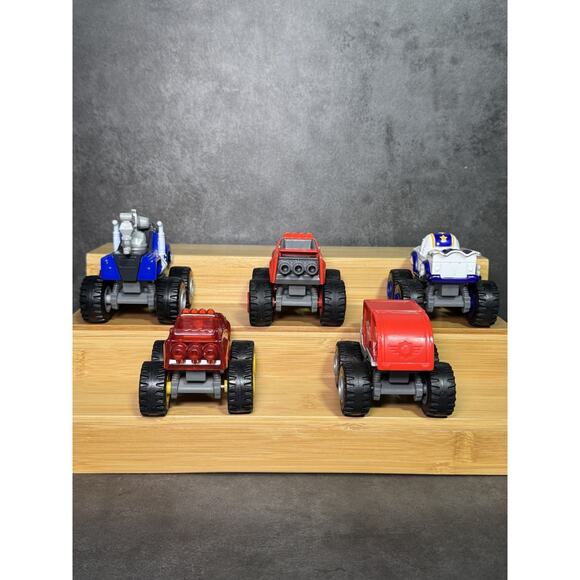 Blaze and the Monster Machines Diecast Trucks Variety Lot of 5 - Picture 3 of 6